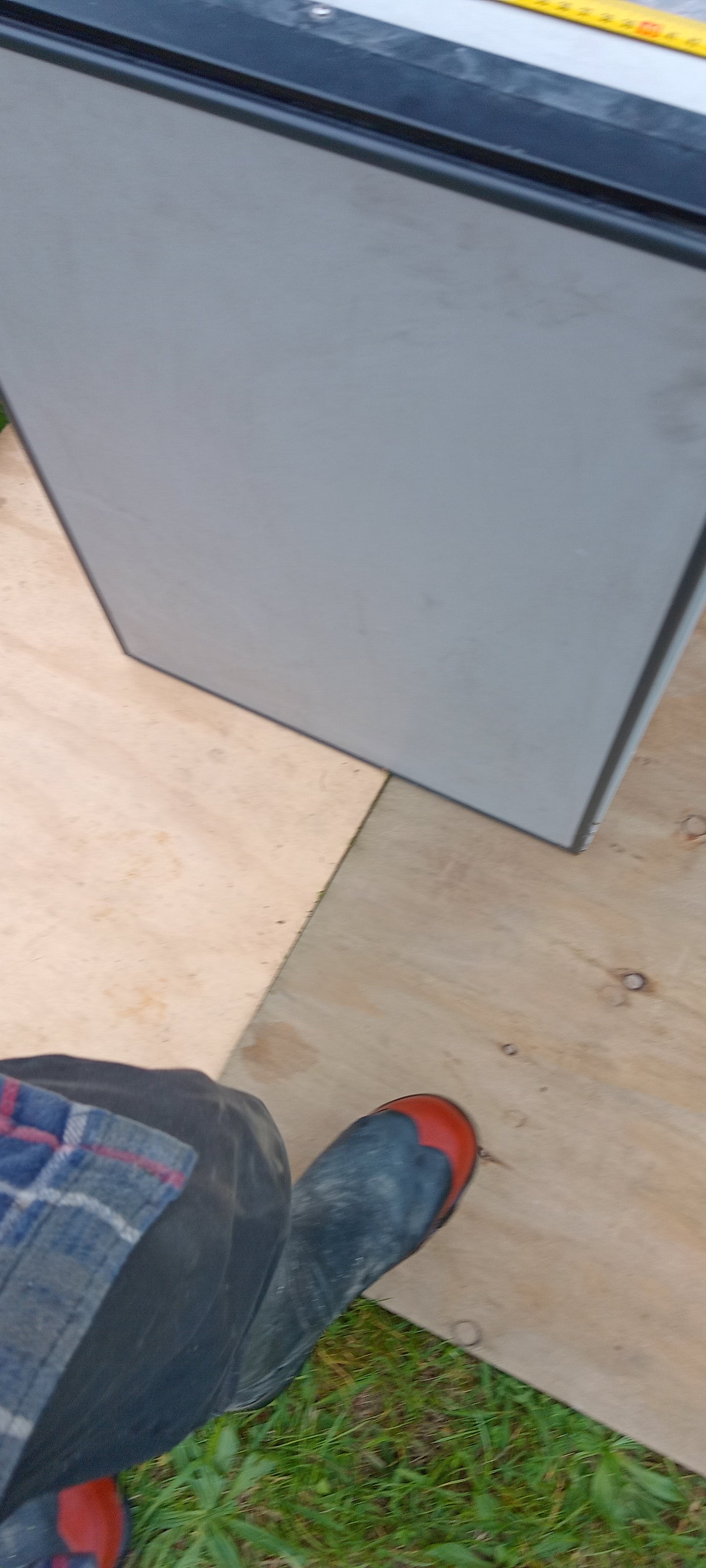 Isotherm 12 volt fridge secondhand