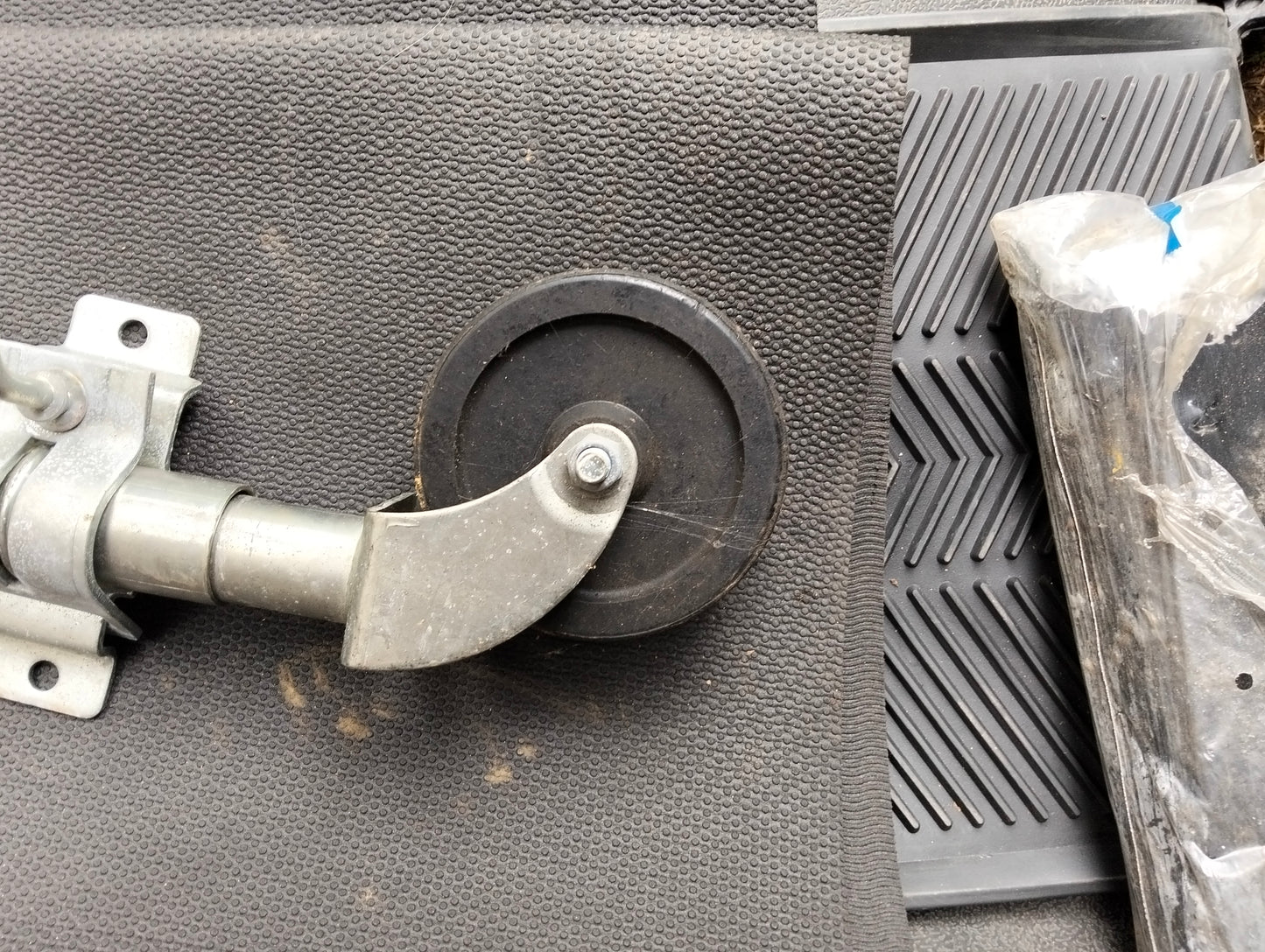 Jockey wheels, for caravans and trailers